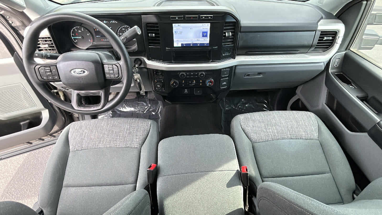Used 2024 Ford F250 XLT w/ FX4 Off-Road Package AWD/4WD image 26