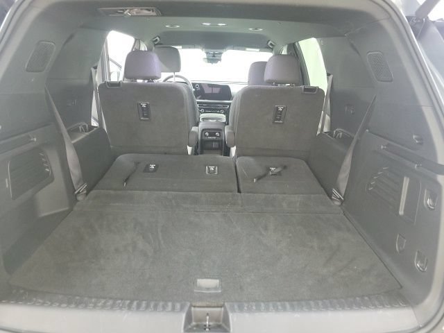 Used 2026 Chevrolet Traverse LT w/ Driver Confidence Package FWD image 19
