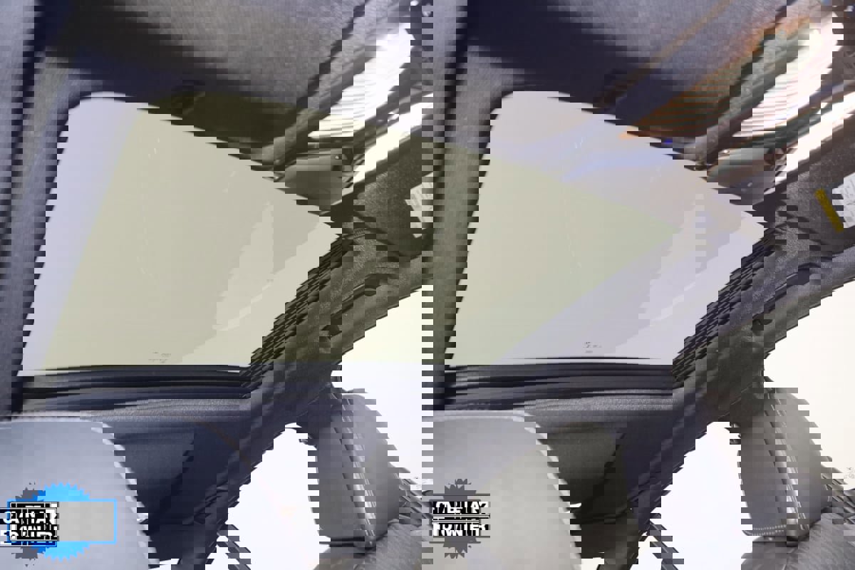 Used 2020 BMW M550i xDrive w/ Premium Package image 11