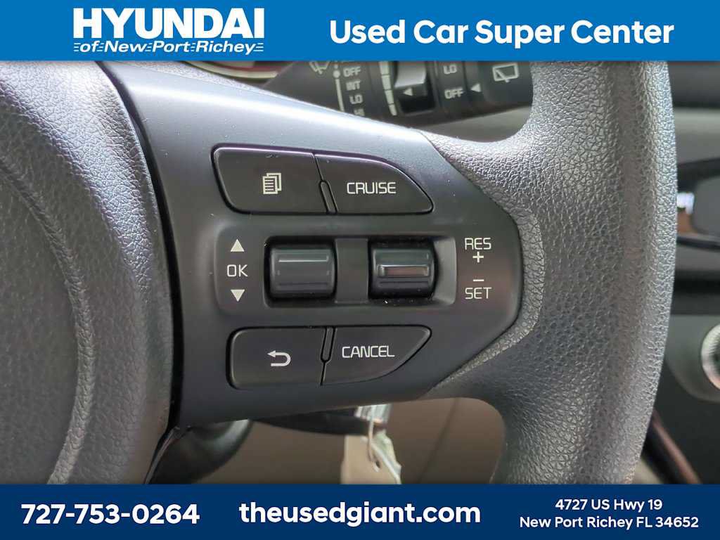 Used 2021 Kia Sedona LX FWD image 27