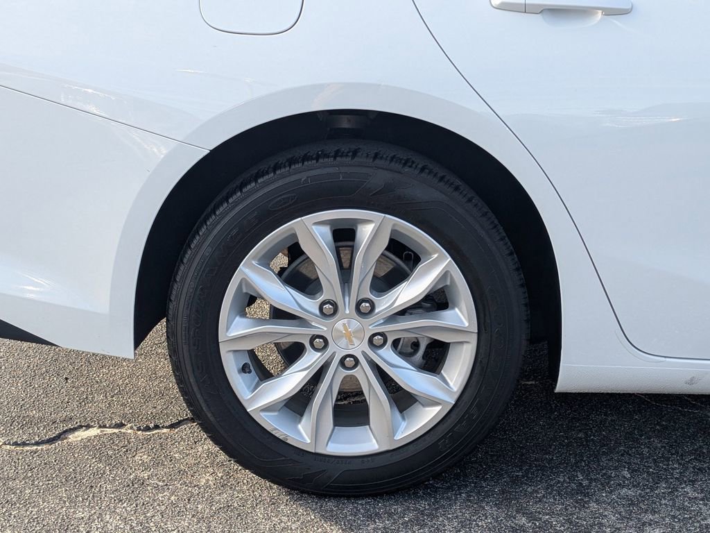 Used 2024 Chevrolet Malibu LT image 11