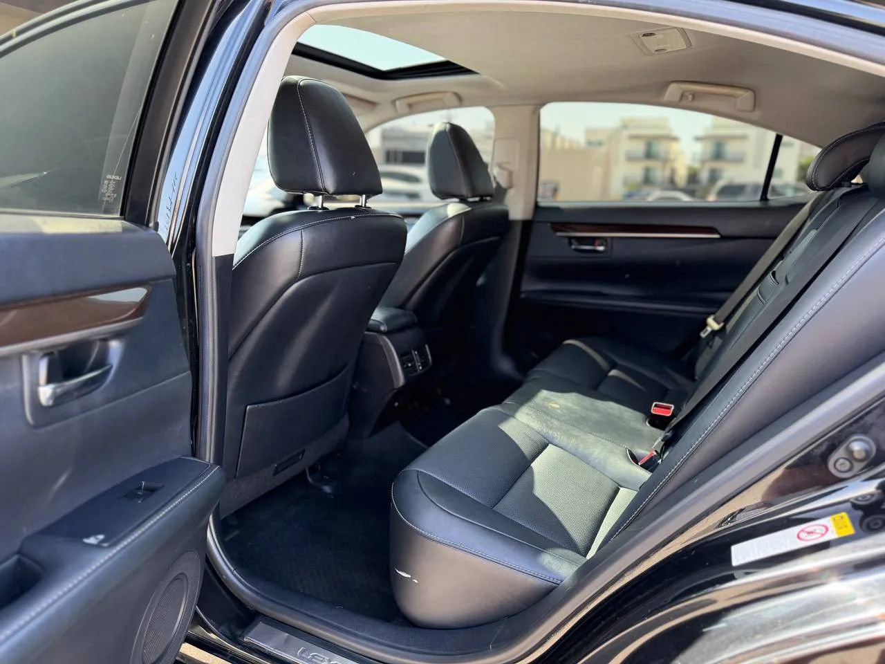 Used 2014 Lexus ES 350 w/ Premium Package FWD image 25
