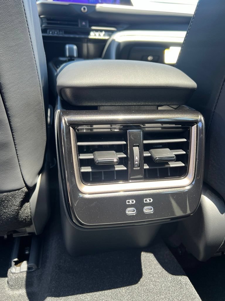 New 2026 Toyota Crown Signia w/ Advanced Technology Package AWD/4WD image 17