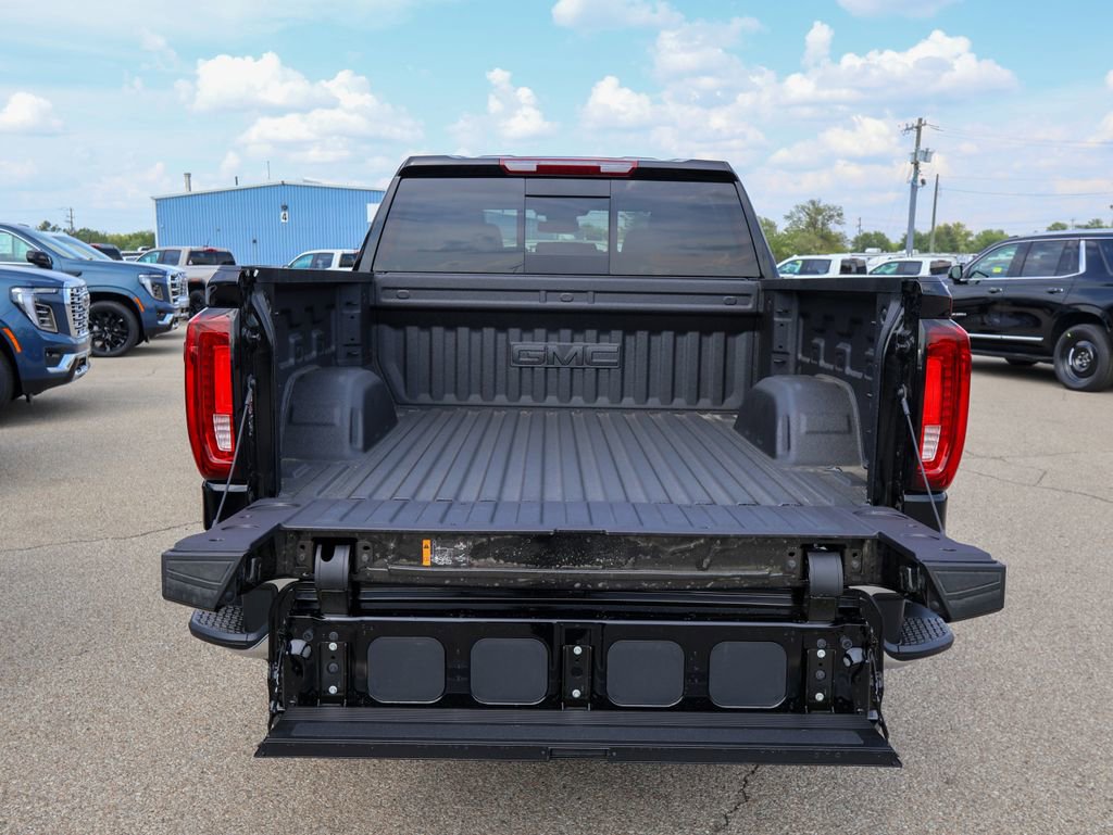New 2026 GMC Sierra 1500 SLT AWD/4WD image 5