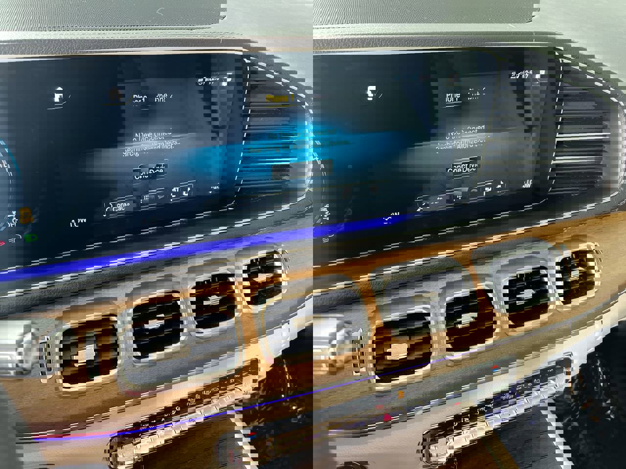 Used 2022 Mercedes-Benz GLS 450 4MATIC image 25