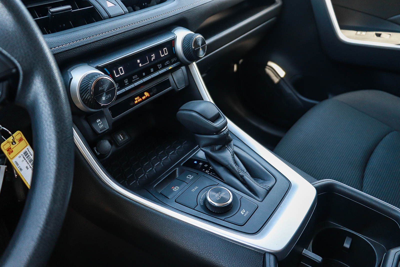 Certified 2023 Toyota RAV4 LE AWD/4WD image 22