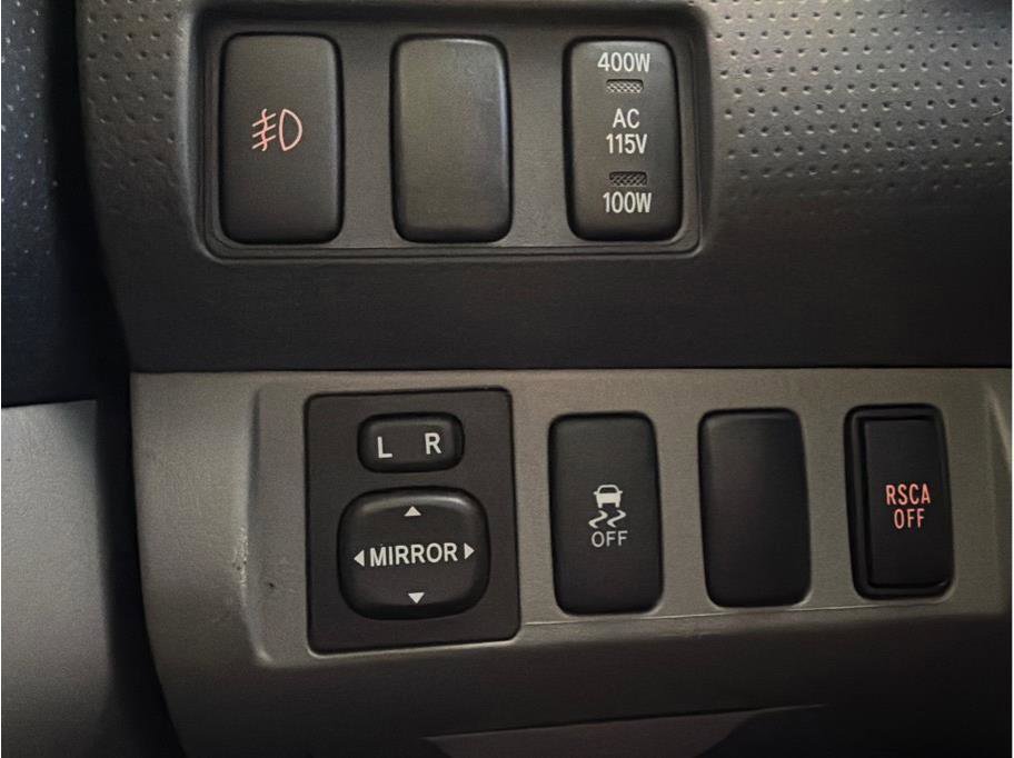 Used 2010 Toyota Tacoma 4x4 Access Cab V6 image 21