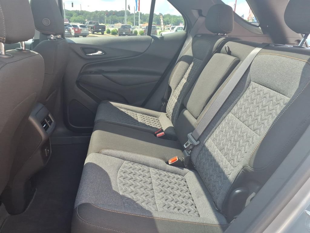 Used 2023 Chevrolet Equinox LT AWD/4WD image 19