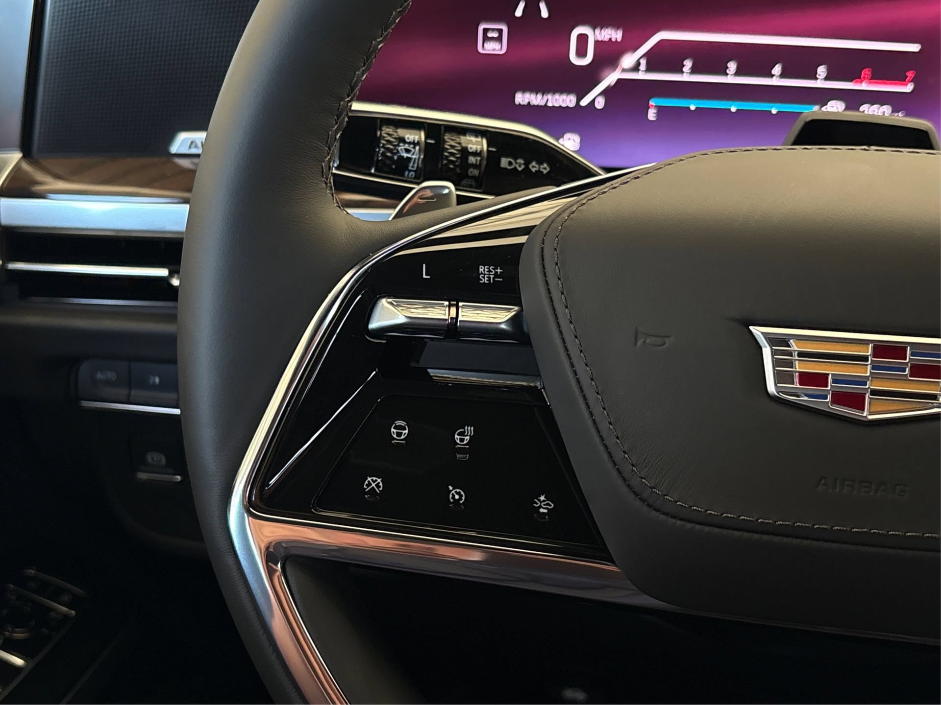 New 2026 Cadillac Escalade Platinum Sport AWD/4WD image 28