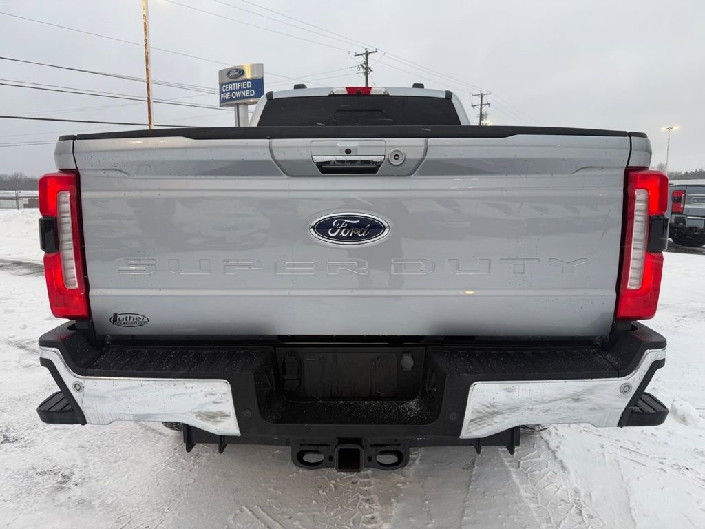 Used 2023 Ford F350 Lariat w/ Chrome Package image 4