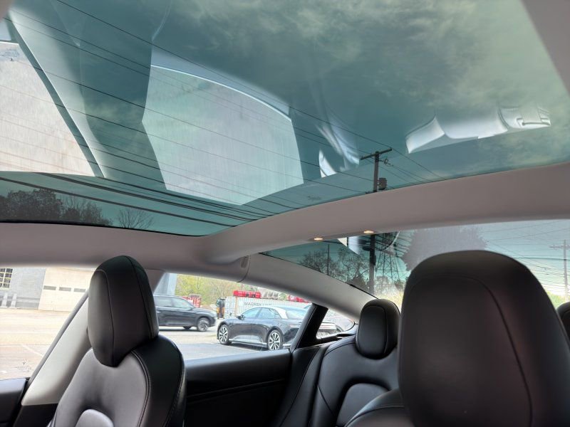 Used 2019 Tesla Model 3 Standard Range Plus RWD image 19