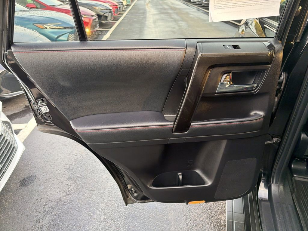Used 2021 Toyota 4Runner Venture w/ Moonroof Package AWD/4WD image 19