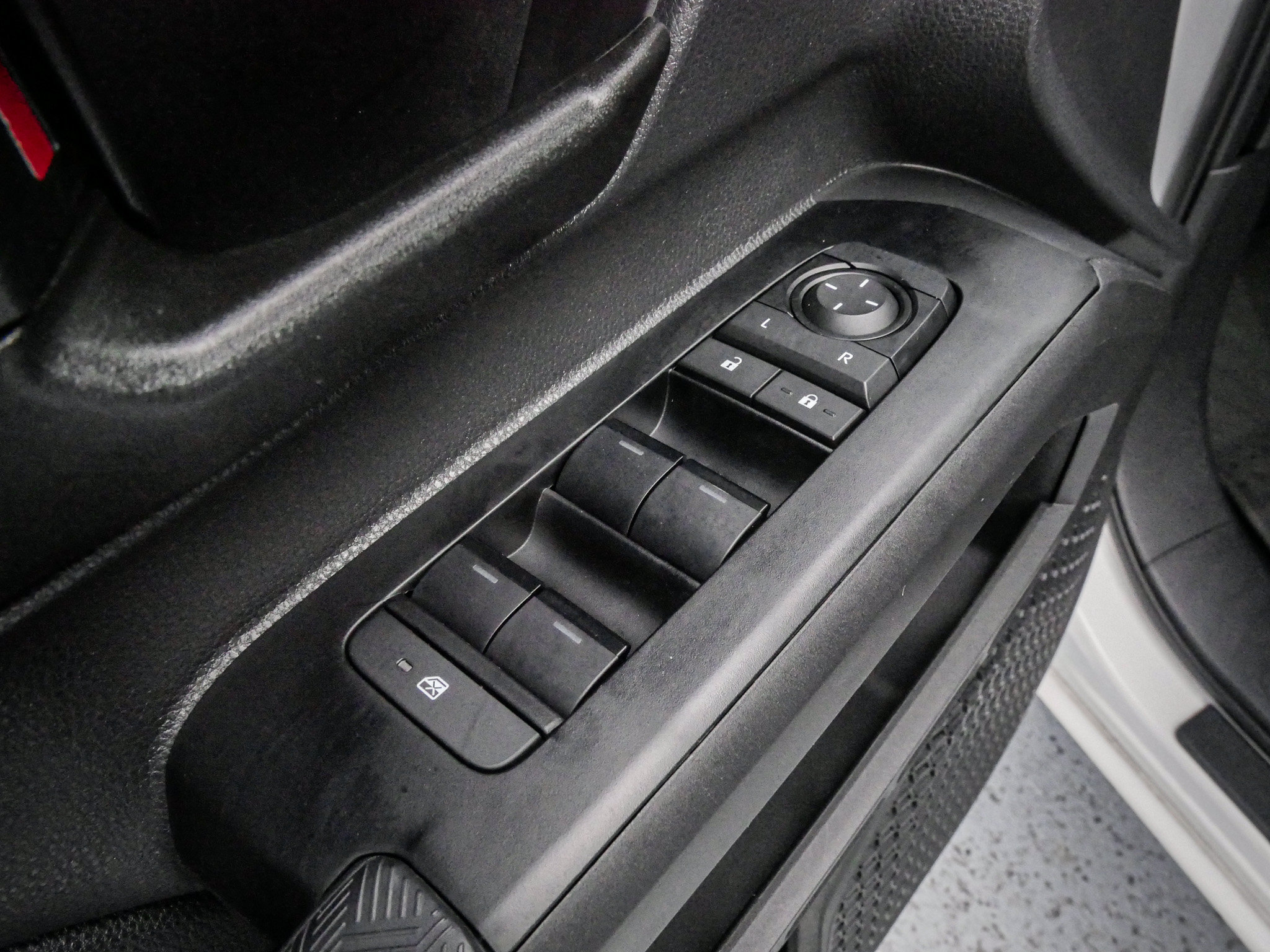 Used 2026 Toyota Tacoma SR5 RWD image 15