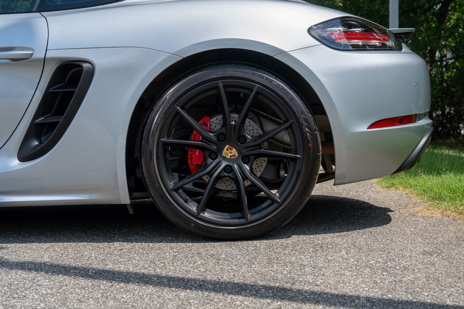 Used 2018 Porsche 718 Cayman S RWD image 12