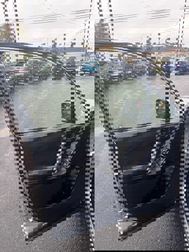 Used 2016 Subaru Forester 2.5i Premium w/ Popular Package #2 image 9