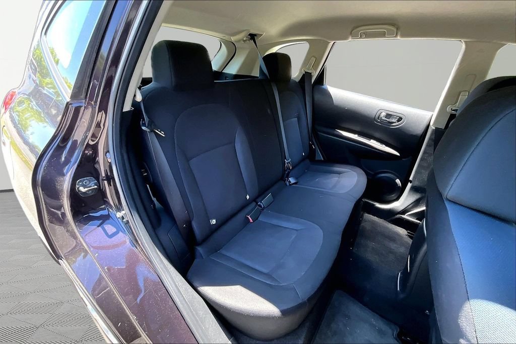 Used 2014 Nissan Rogue S w/ Convenience Package AWD/4WD image 17