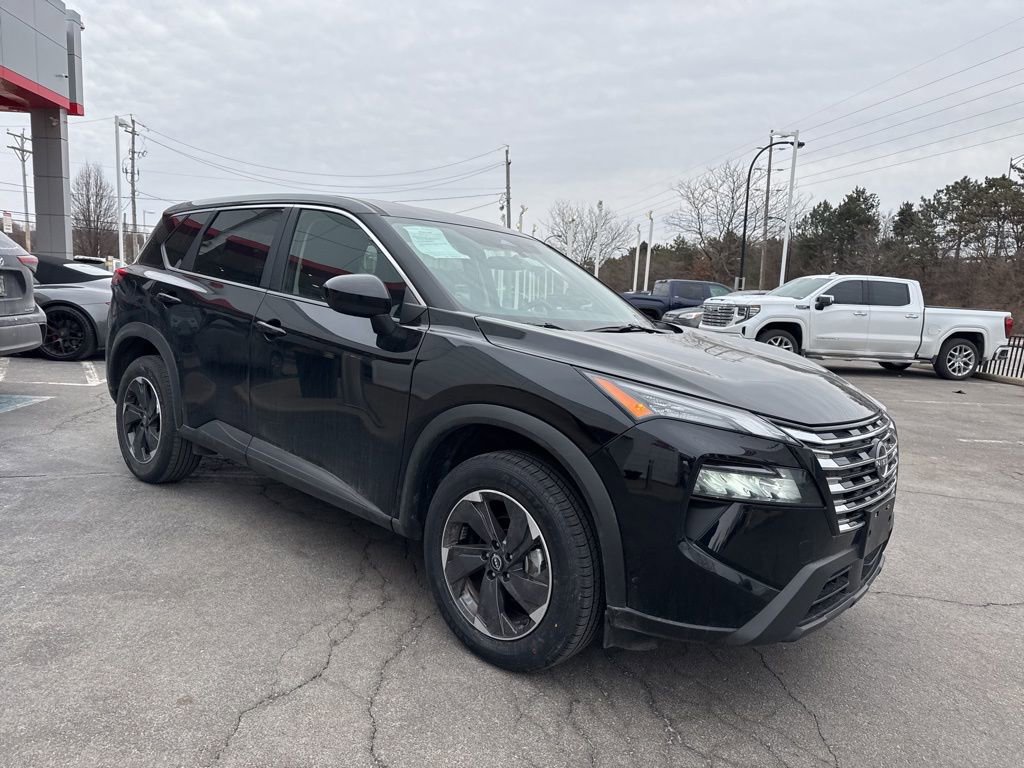 Used 2025 Nissan Rogue SV image 7