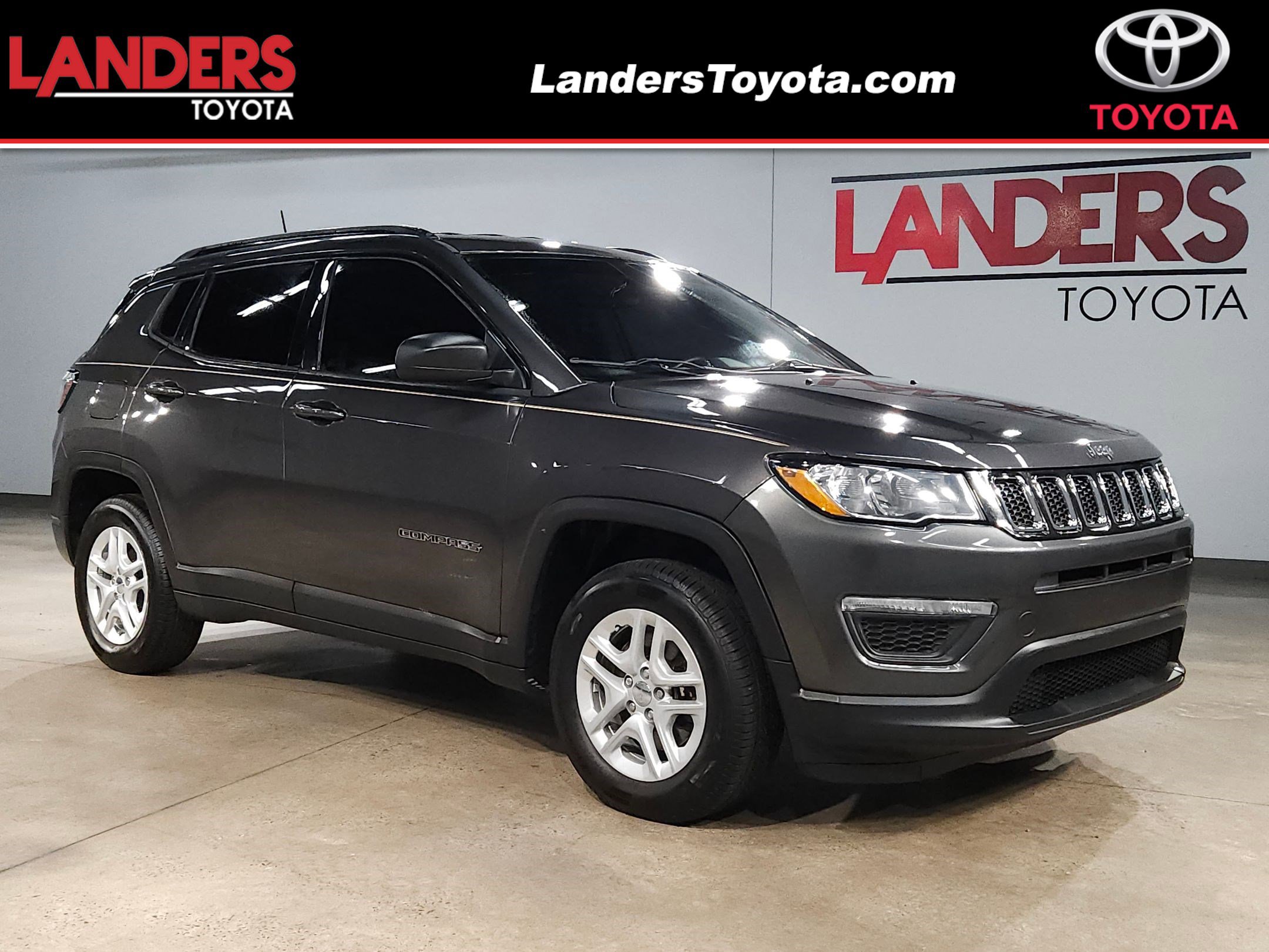 Used 2018 Jeep Compass Sport w/ Tech Group image 1