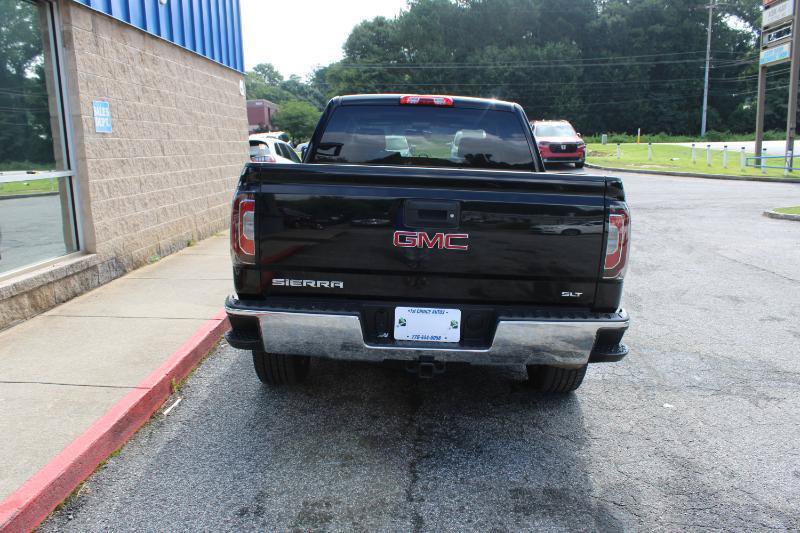 Used 2017 GMC Sierra 1500 SLT w/ SLT Premium Package AWD/4WD image 5