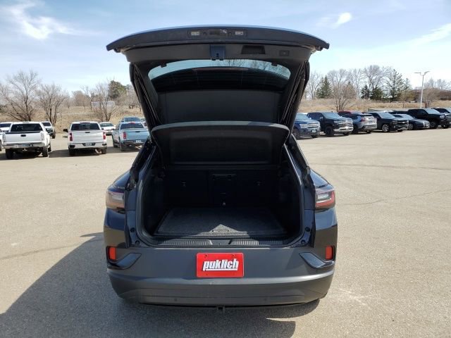 Used 2023 Volkswagen ID.4 Pro S Plus image 32
