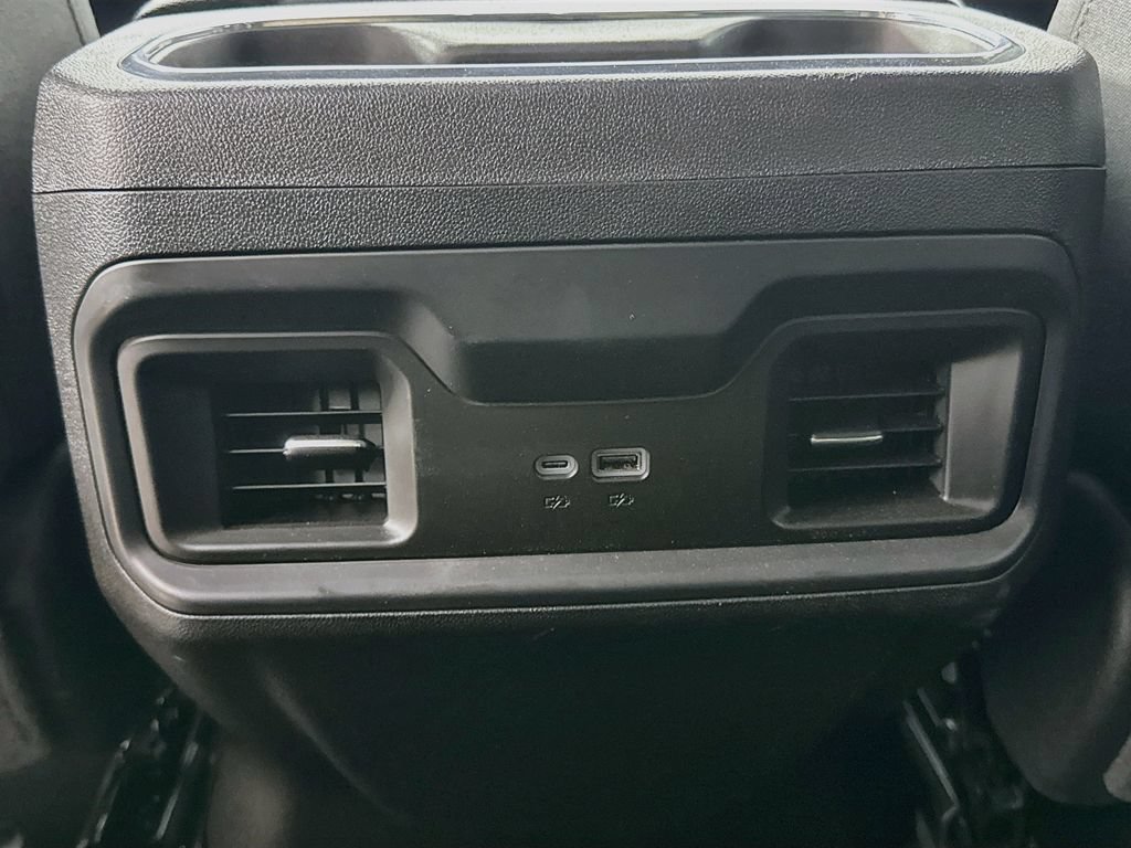 Used 2025 Chevrolet Silverado 3500 LT AWD/4WD image 30