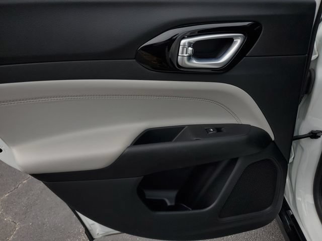 Certified 2023 Jeep Compass Limited w/ Elite Group AWD/4WD image 17