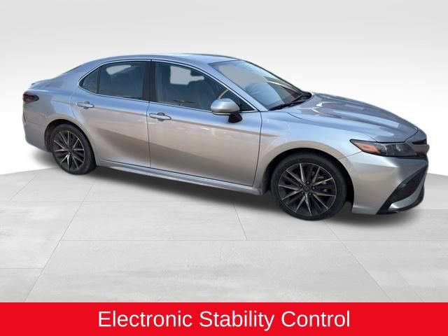 Used 2023 Toyota Camry SE w/ Convenience Package image 8