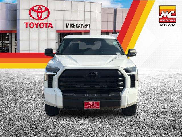 Used 2025 Toyota Tundra SR5 w/ SR5 Premium Package AWD/4WD image 8