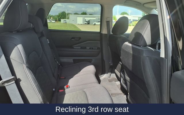 Used 2025 Nissan Pathfinder SV image 20