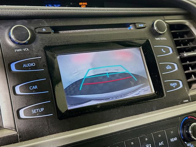 Used 2019 Toyota Highlander LE image 16