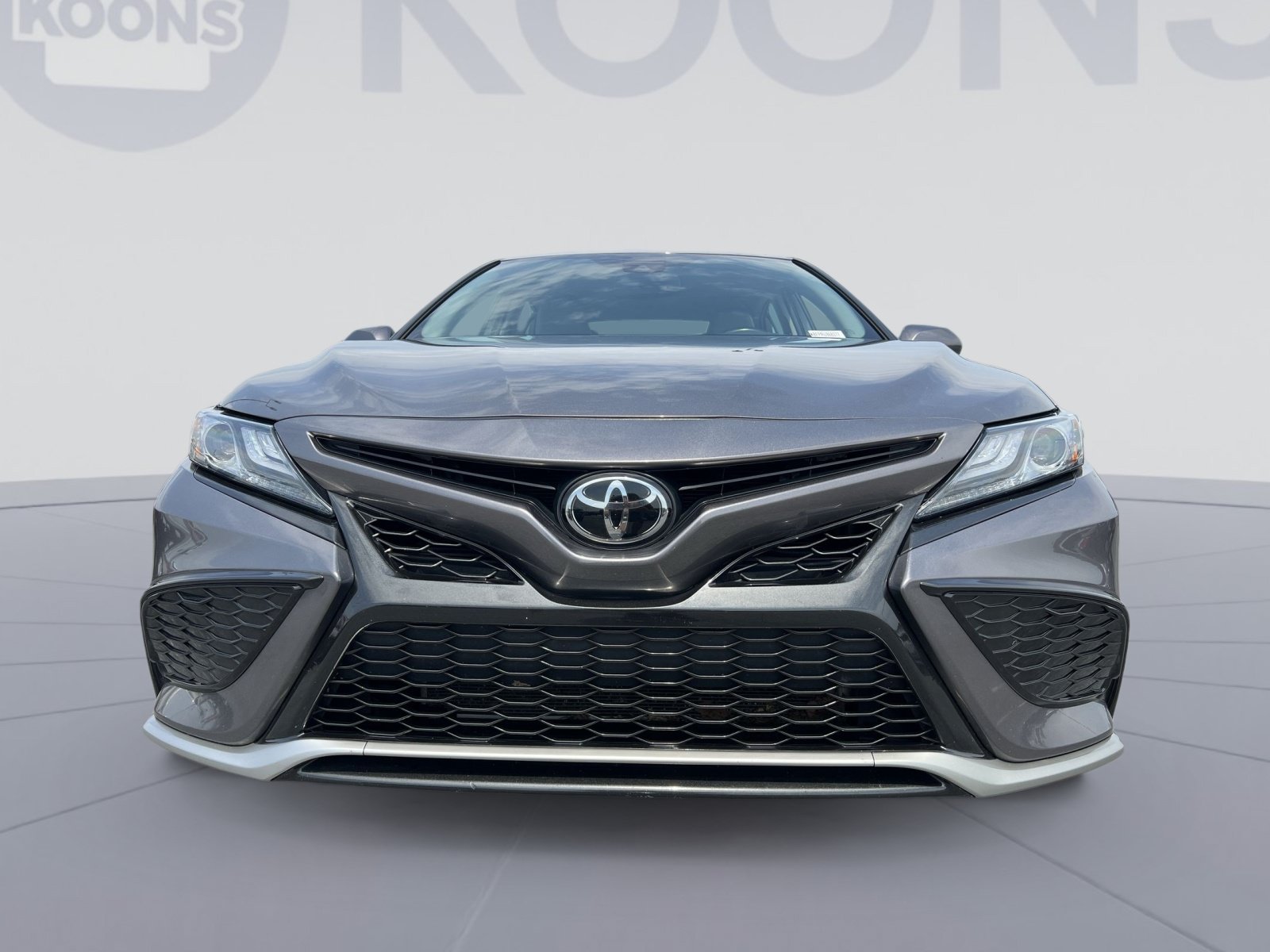 Used 2024 Toyota Camry XSE FWD image 11