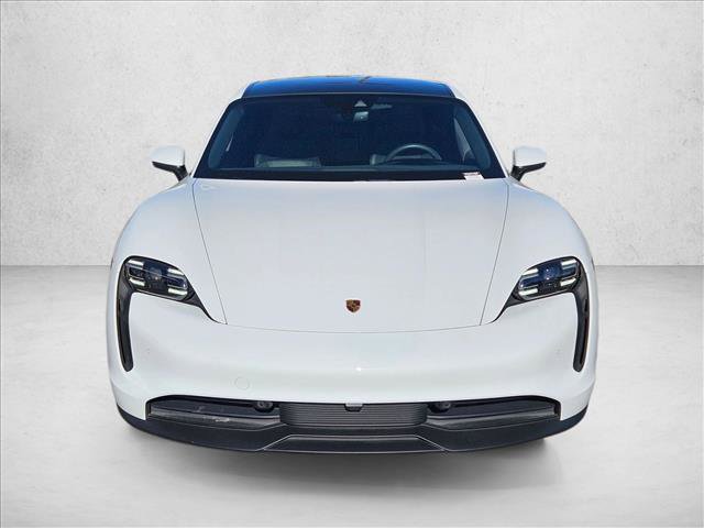 Used 2023 Porsche Taycan image 2