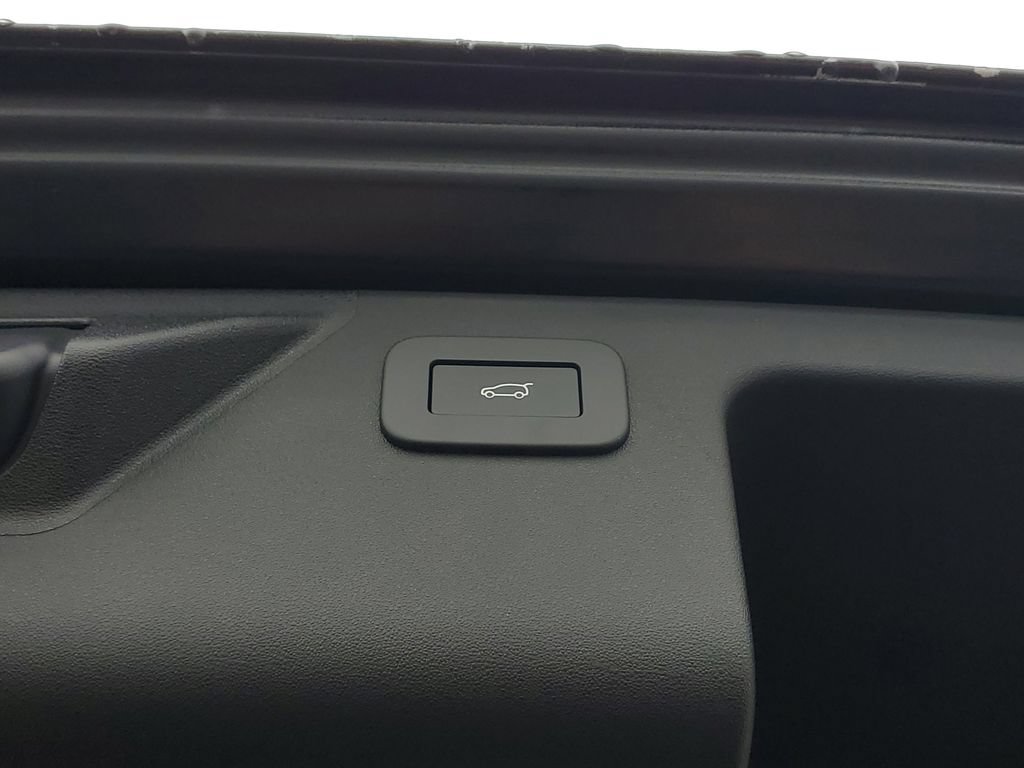 Used 2026 Land Rover Discovery Sport Landmark AWD/4WD image 30