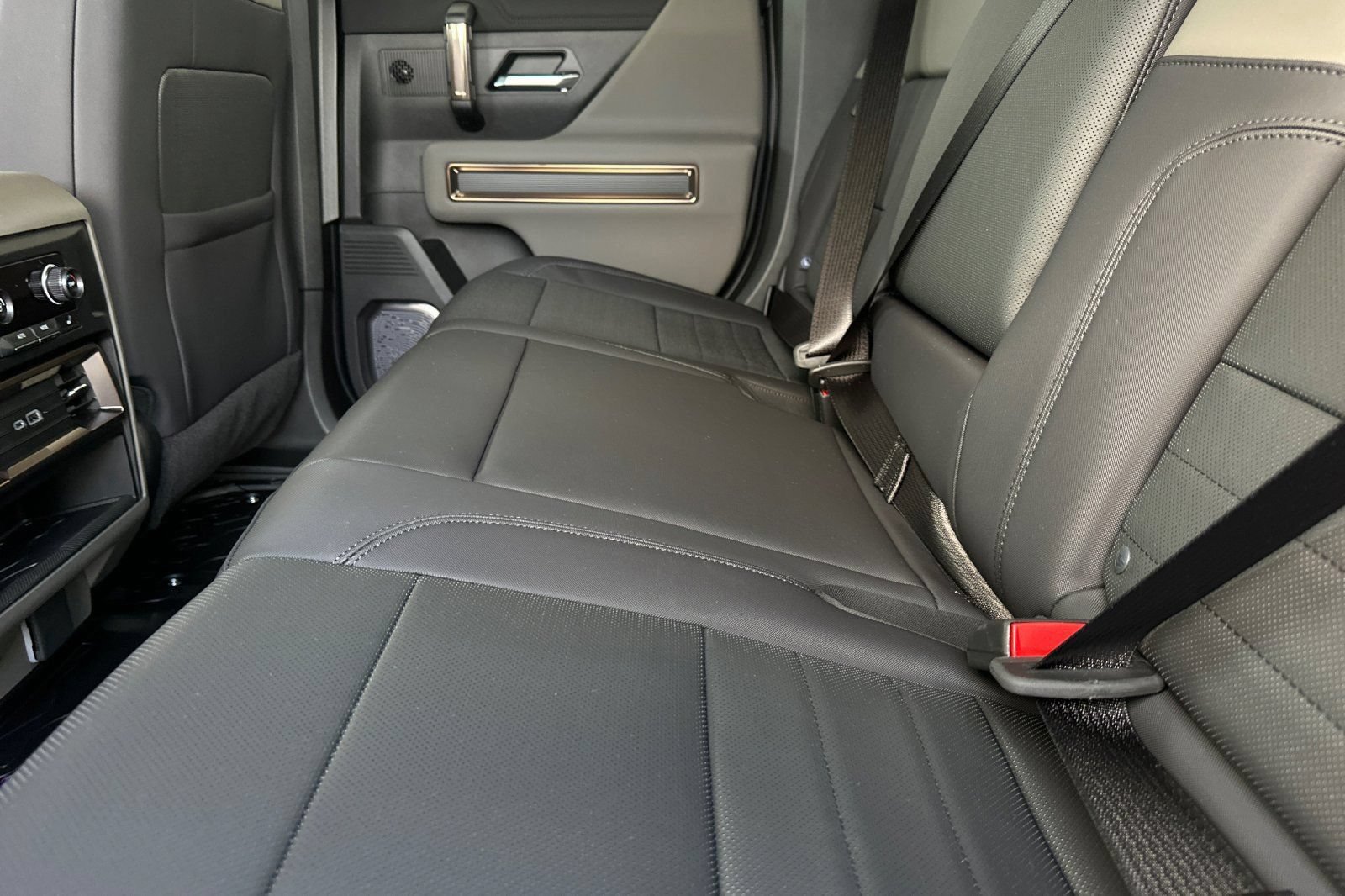 New 2025 GMC Hummer EV 2X AWD/4WD image 13