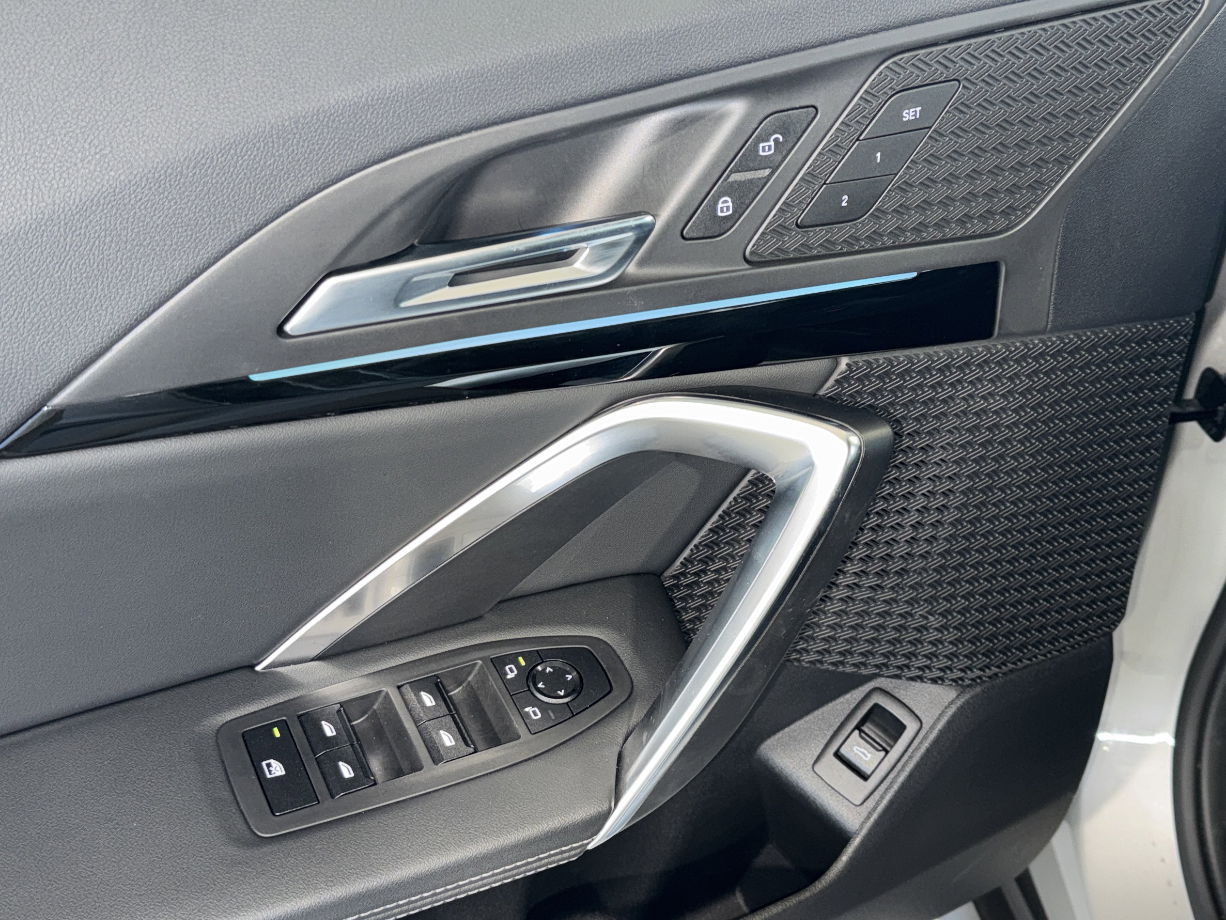 Used 2023 BMW X1 xDrive28i image 18