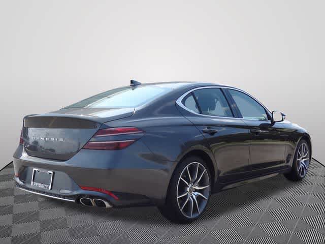 Used 2023 Genesis G70 2.0T RWD image 3