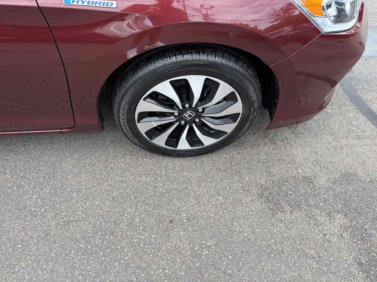 Used 2017 Honda Accord EX-L image 31
