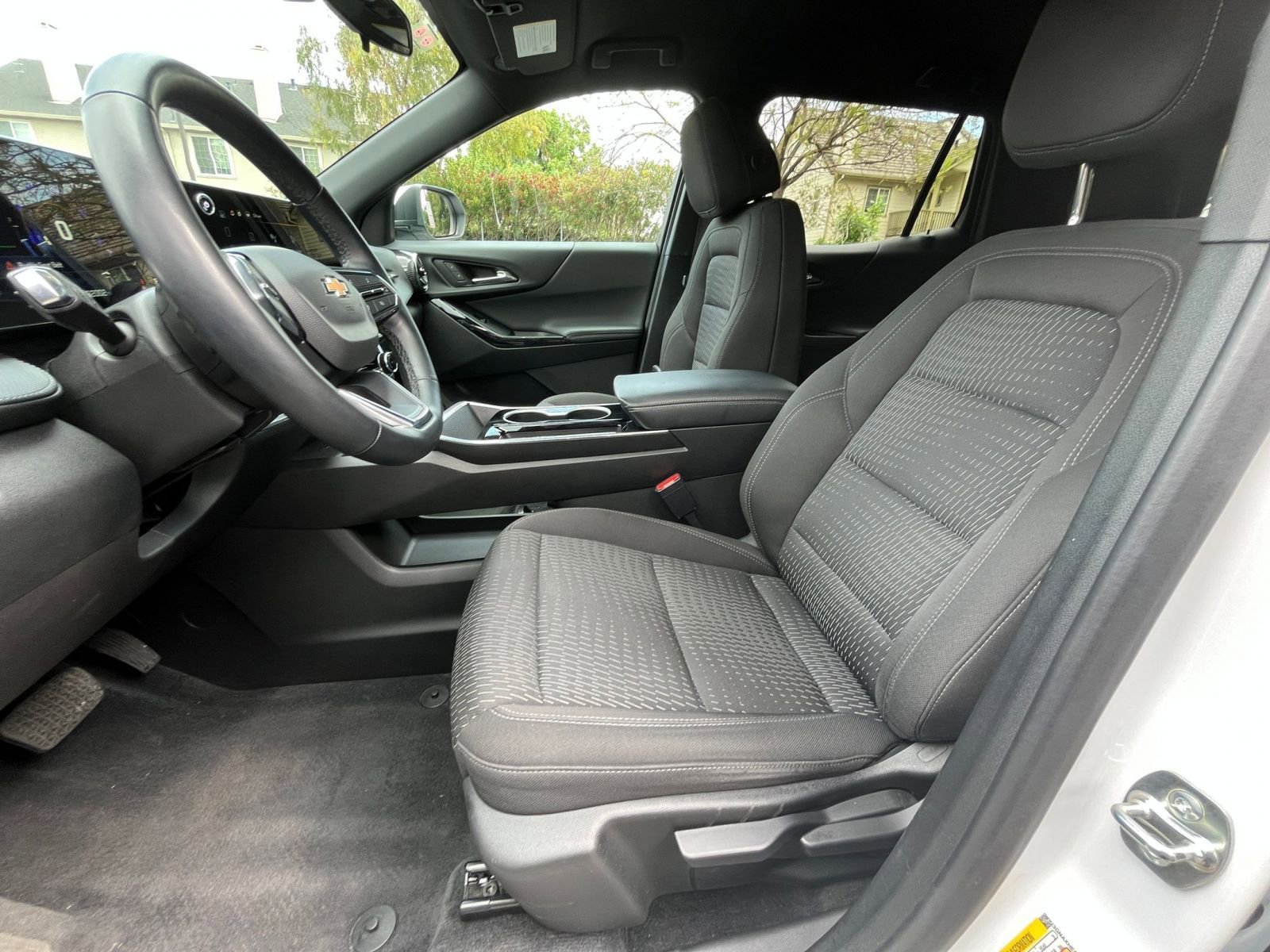 Used 2025 Chevrolet Equinox LT image 25