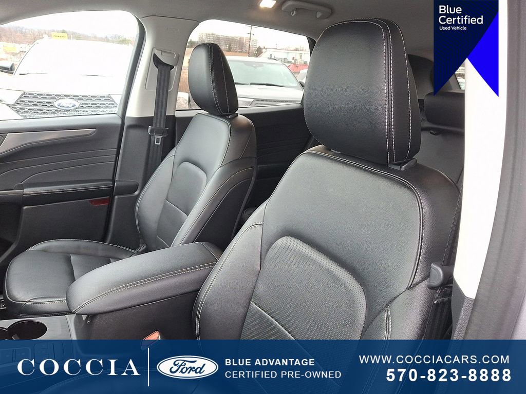 Certified 2022 Ford Escape Titanium image 14