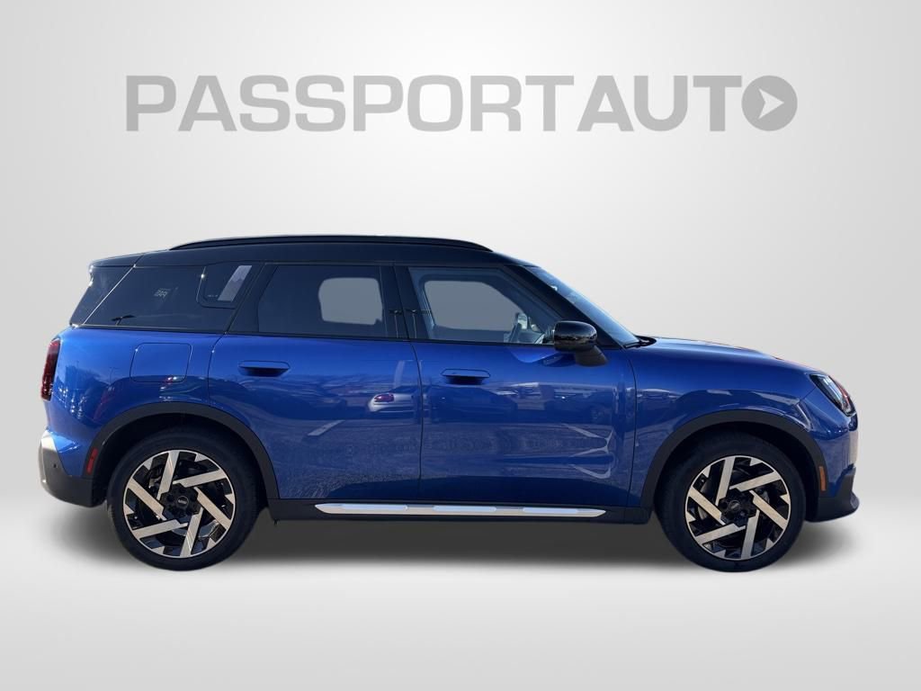 Used 2025 MINI Cooper Countryman S image 3
