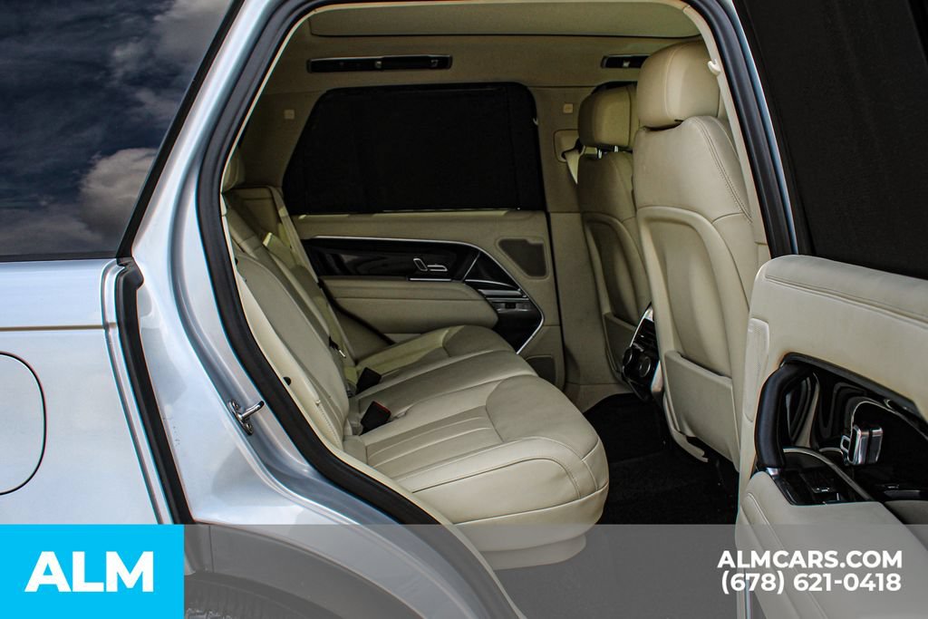 Used 2024 Land Rover Range Rover SE AWD/4WD image 18