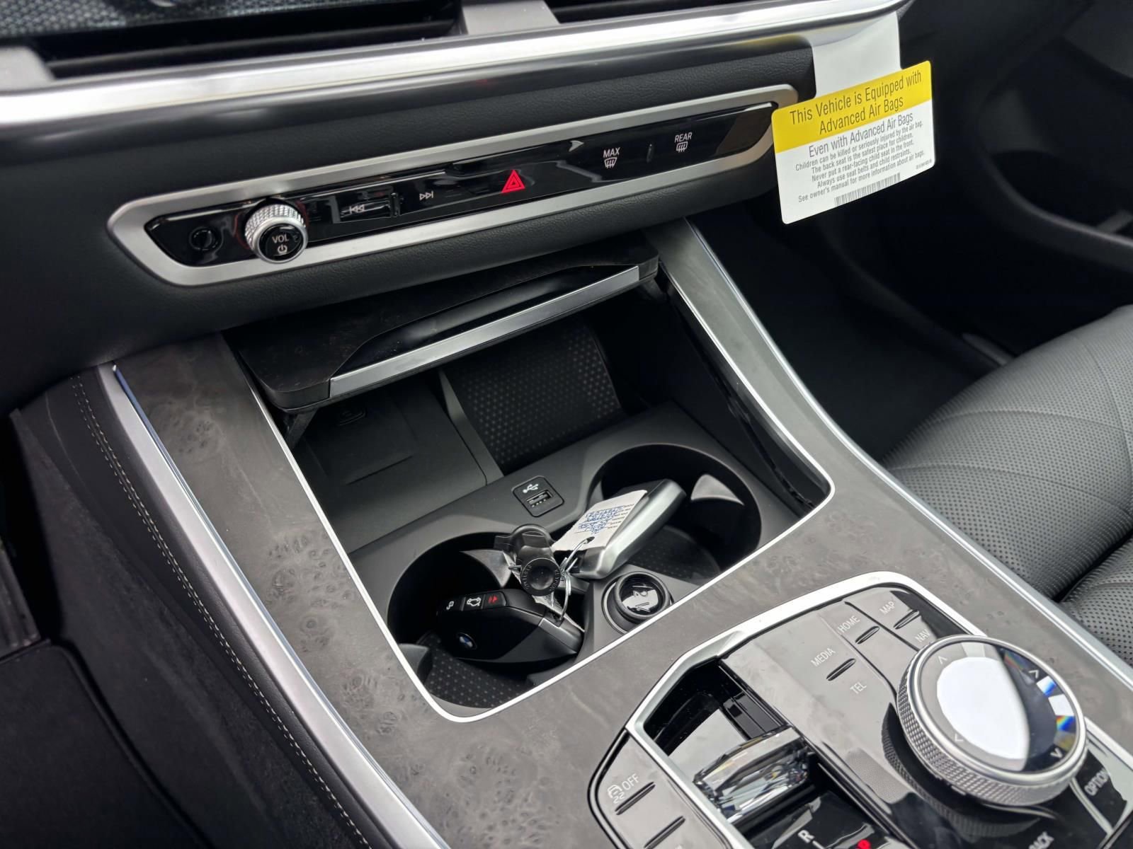 New 2026 BMW X5 xDrive50e image 23