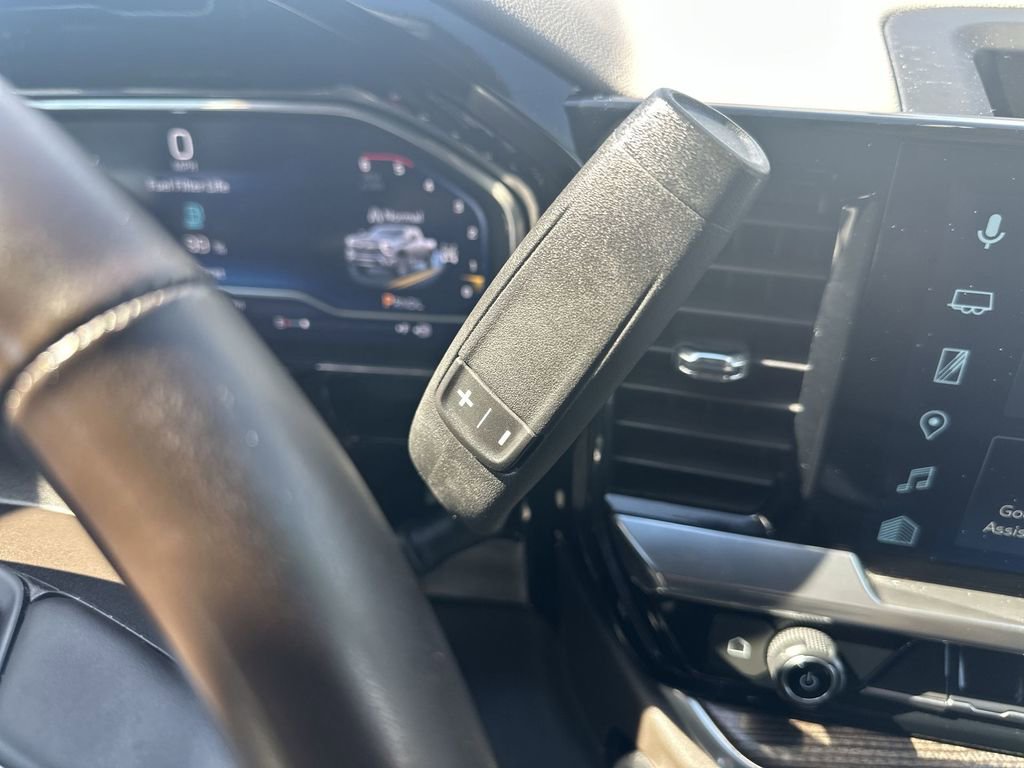 Used 2025 Chevrolet Silverado 2500 LT w/ Convenience Package AWD/4WD image 28