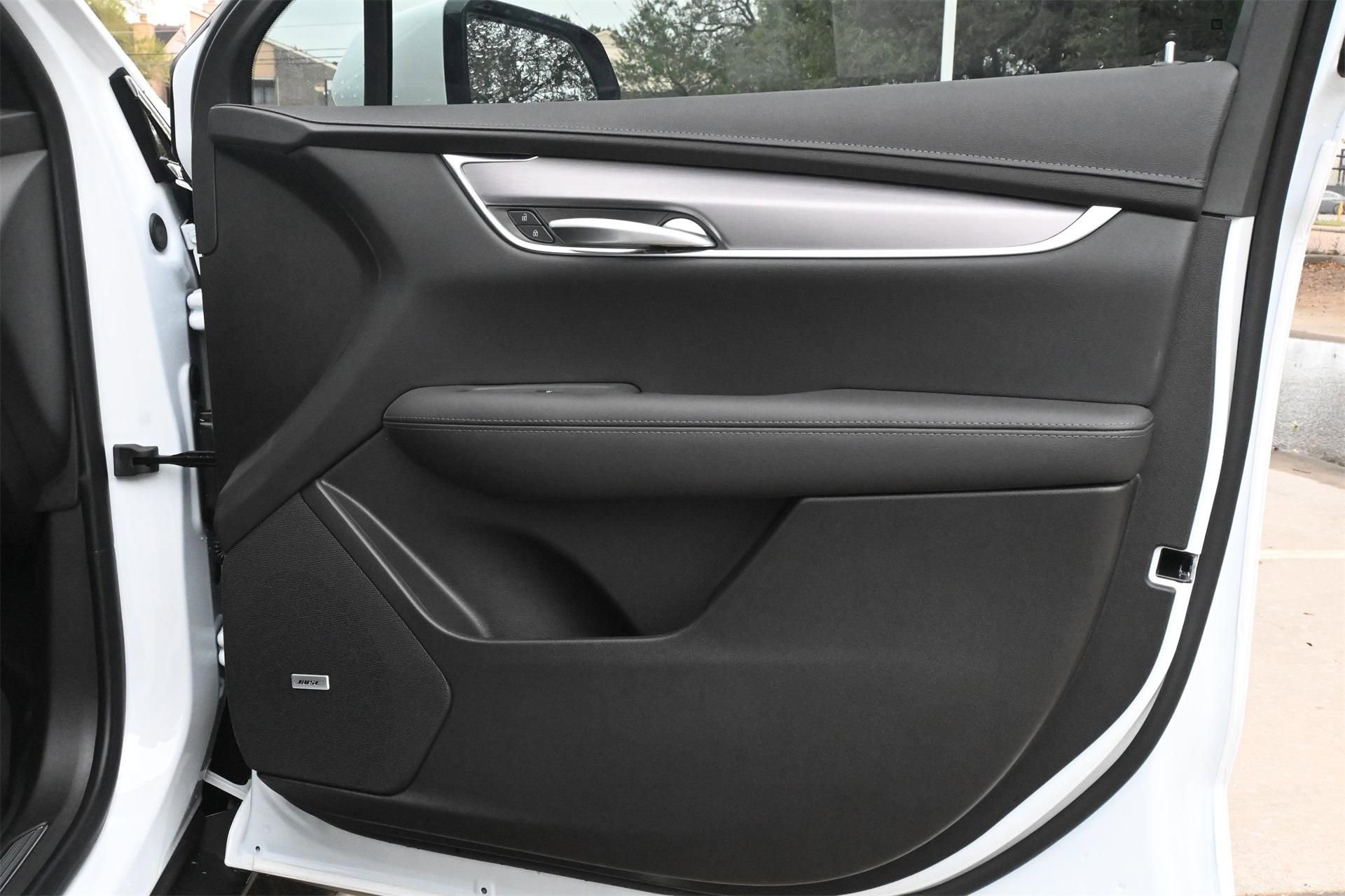 New 2026 Cadillac XT5 Luxury w/ LPO, Floor Liner Package image 27