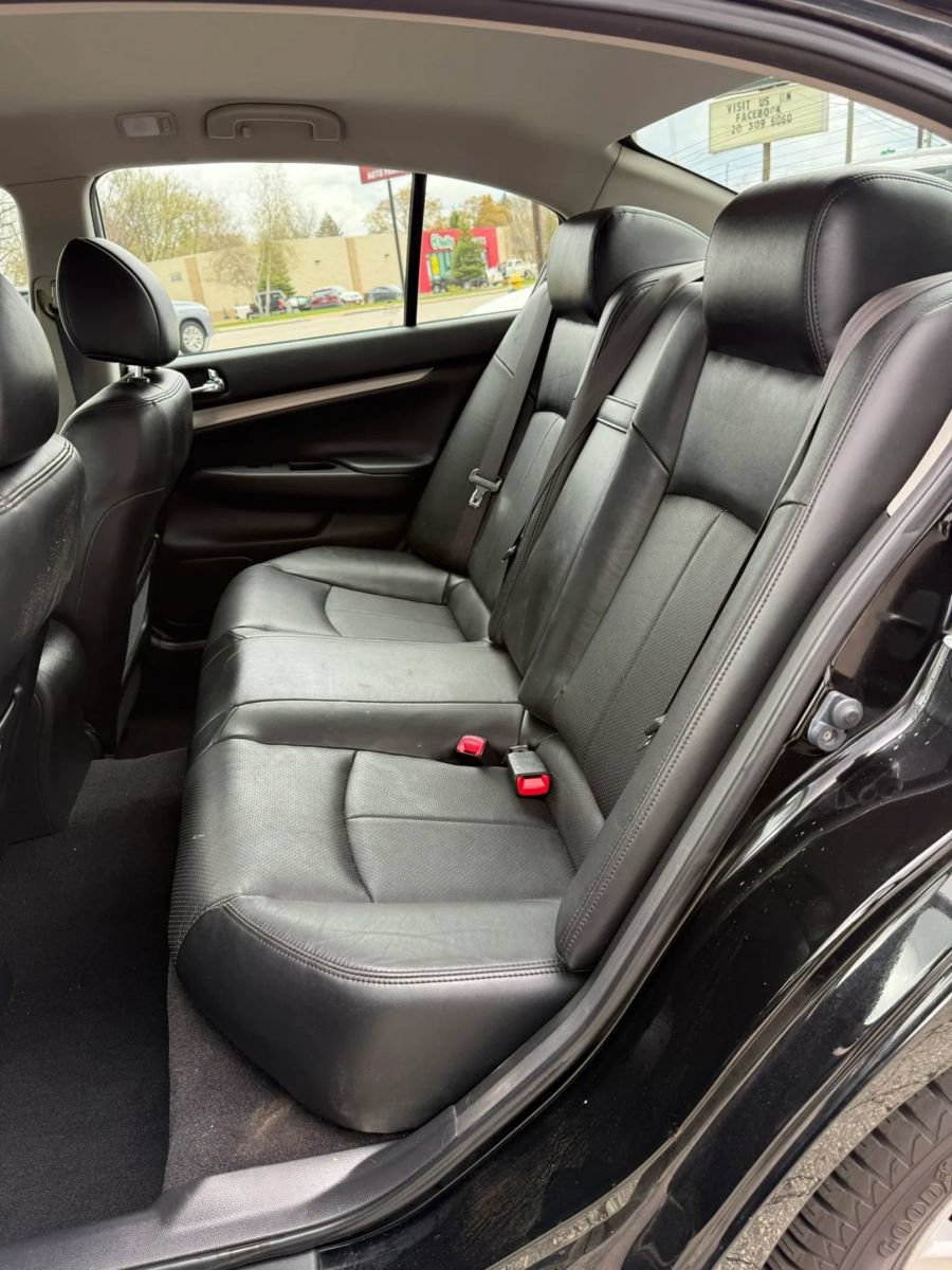 Used 2011 INFINITI G25 RWD image 12