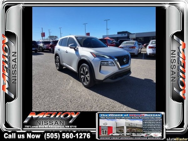 Used 2023 Nissan Rogue SV image 4