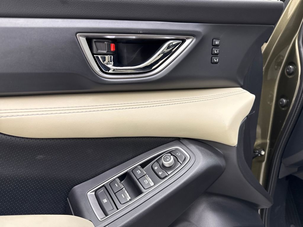 New 2025 Subaru Ascent Limited image 12