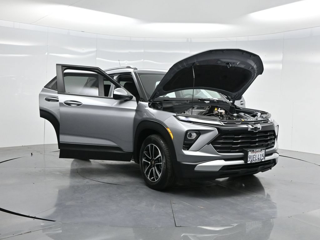 Used 2025 Chevrolet TrailBlazer LT w/ Convenience Package FWD image 46