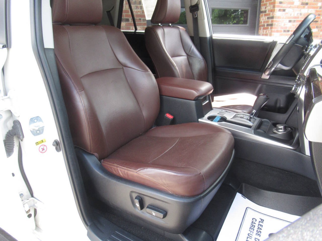 Used 2016 Toyota 4Runner Limited AWD/4WD image 5