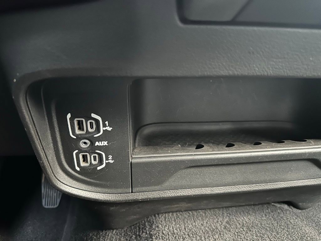 Used 2024 RAM 2500 Big Horn image 26